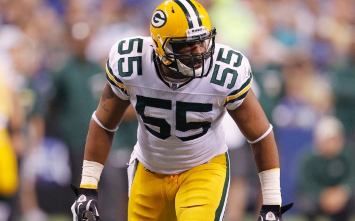 The Vikings signed linebacker Desmond Bishop to a one-year deal. (Joe Robbins/Getty Images)