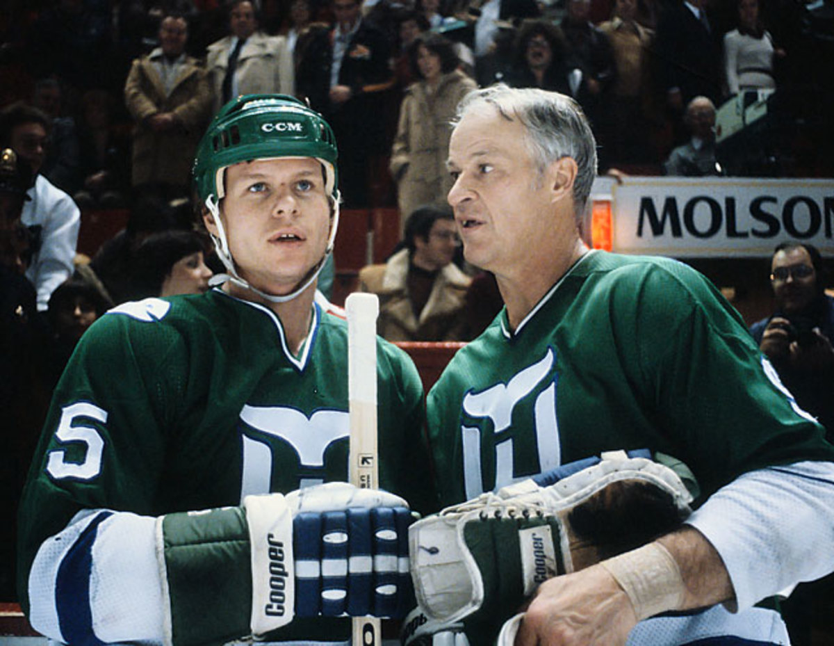 130927124906-1979-80-gordie-howe-son-mark-howe-single-image-cut.jpg