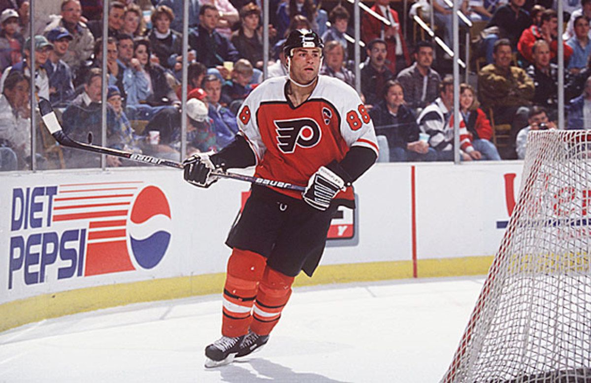 130415153511-eric-lindros-single-image-cut.jpg
