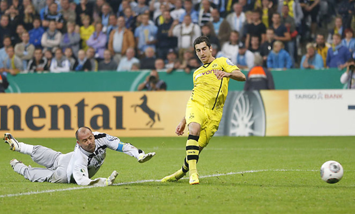 Henrikh Mkhitaryan sealed the deal for Dortmund's victory over 1860 Munich in the German Cup.