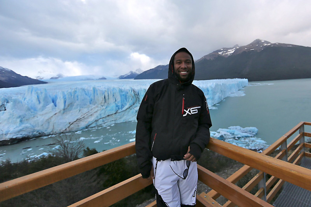 larry-fitzgerald-travelogue-13