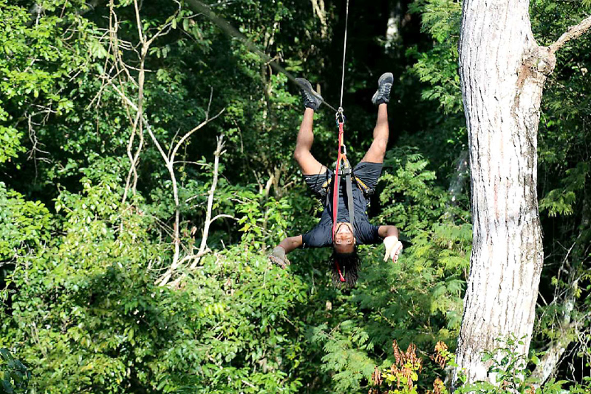 larry-fitzgerald-travelogue-14