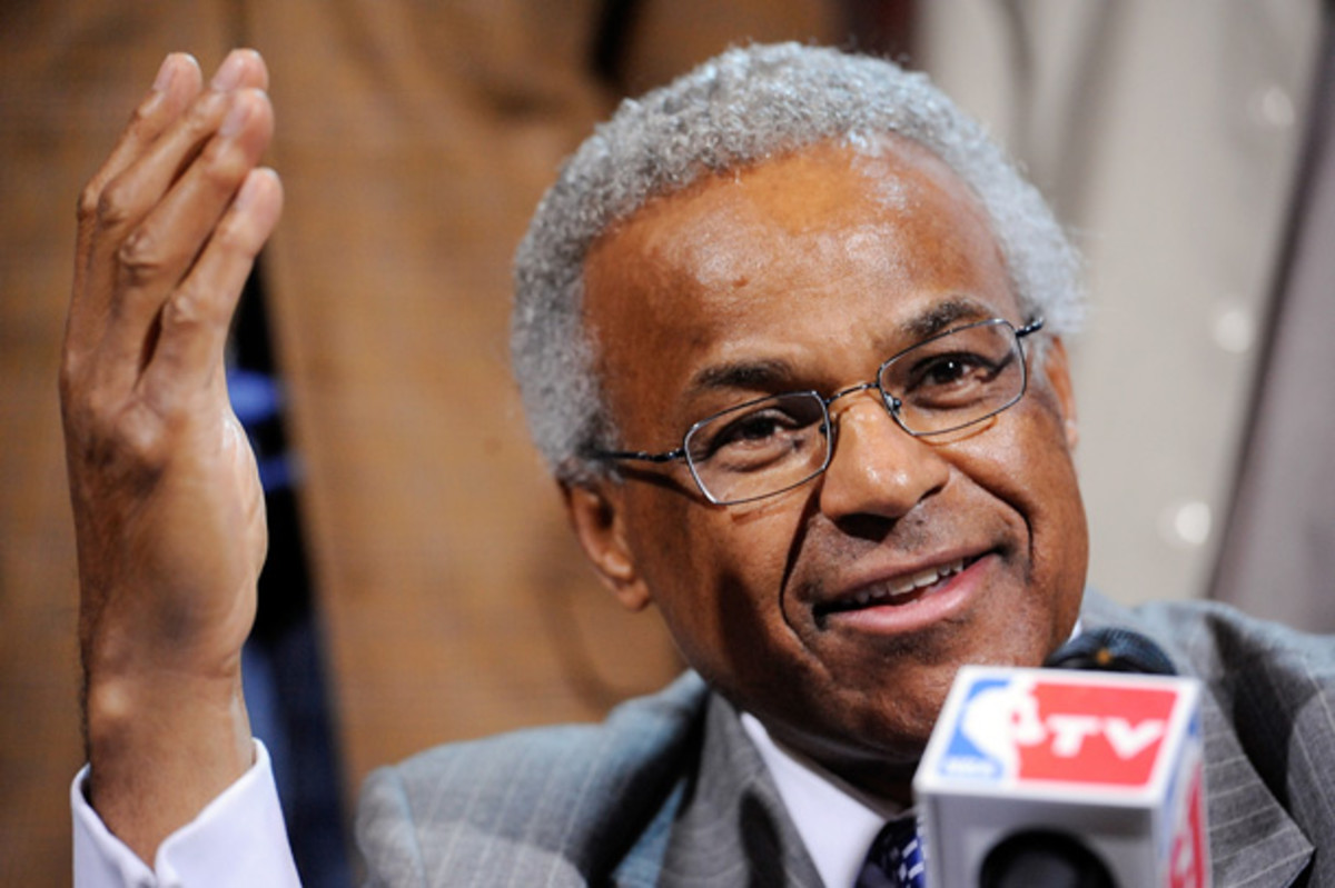 NBPA executive director Billy Hunter has come under scrutiny for his business practices. (Patrick McDermott/Getty Images)