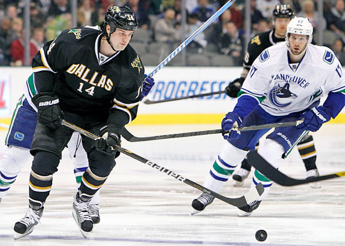 Stars sign RFA Benn to 5-year, $26M,contract - Sports Illustrated