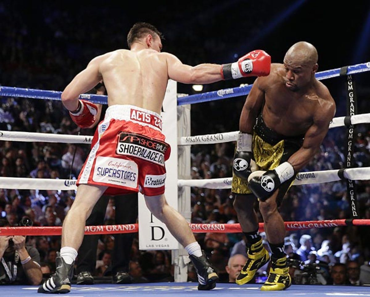 Mayweather defeats Guerrero