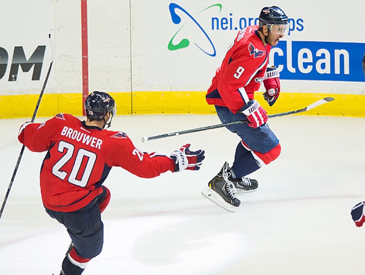 Capitals center Mike Ribeiro scored the game-winning goal in overtime to give Washington the series lead.