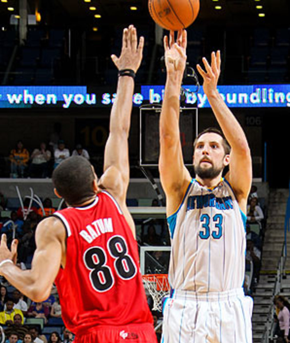 Dwyane Wade Throws Down Incredible Dunk Over Kendrick Perkins