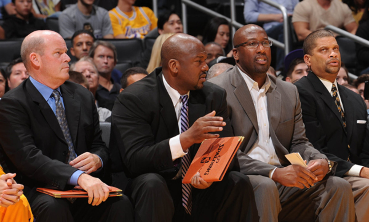Steve Clifford (far left) is reportedly leaving the Lakers' bench for the Bobcats. (Juan Ocampo/Getty Images)