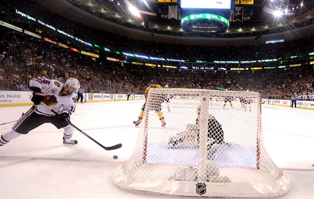 After being shut out by Tuukka Rask in Game 3, the Blackhawks' offense came alive.