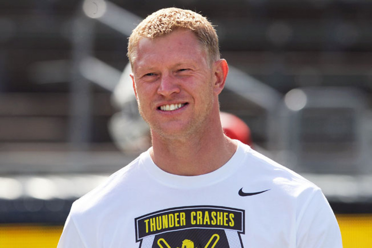 Formerly Oregon's receivers coach, Scott Frost will take over play-calling duties for the Ducks this year.