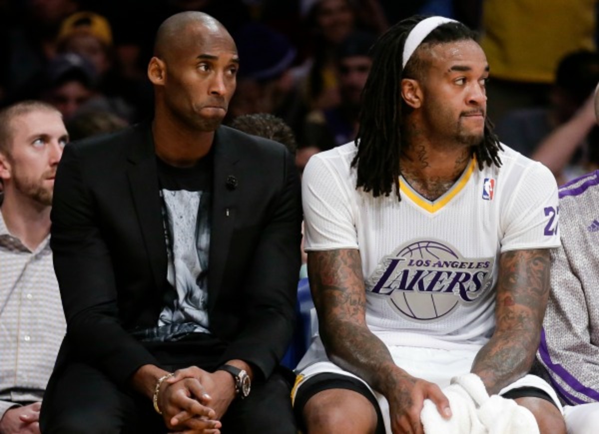 Kobe Bryant supported his Lakers teammates against the Heat Christmas Day. (AP)