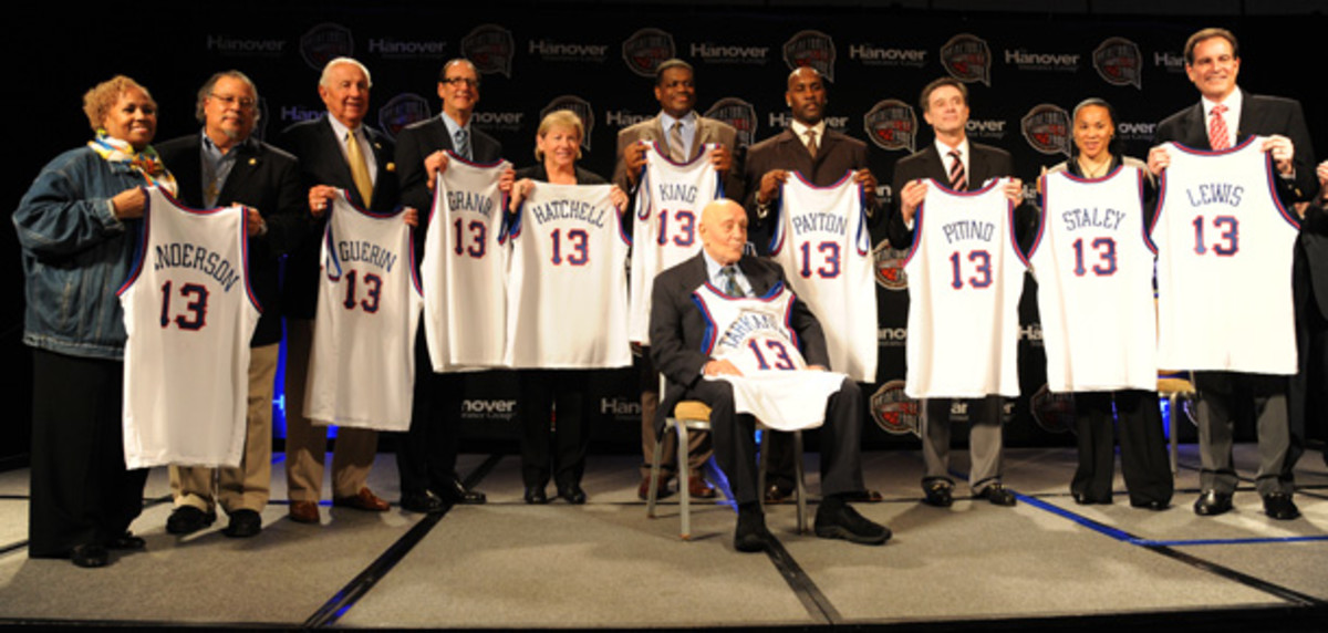 The 2013 Naismith Basketball Hall of Fame class. (Jennifer Pottheiser/Getty Images)