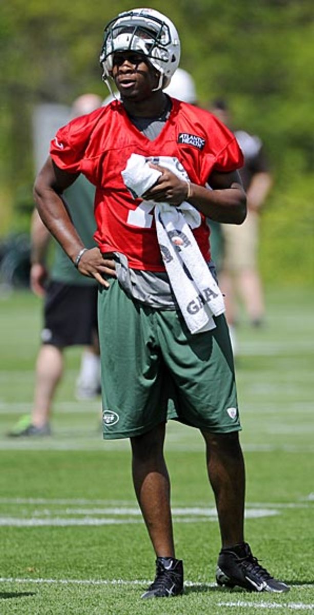 The Manti Te'o story reaches another stage Monday when the Chargers full squad works out.