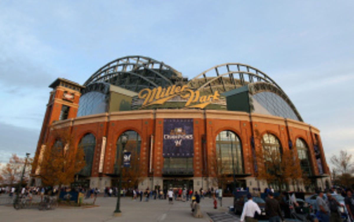 There will be 58 members in the first class to be recognized by the Wall of Honor in June. (Christian Petersen/Getty Images)