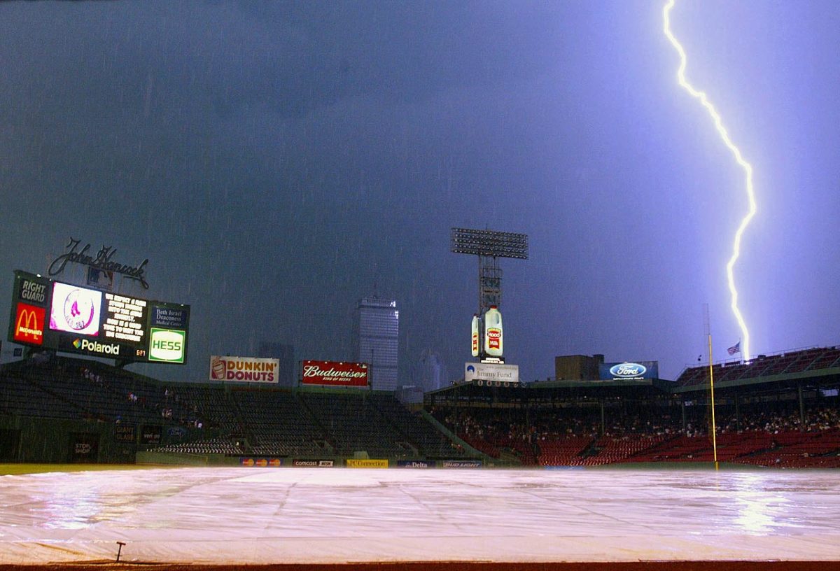 2003-boston-red-sox-fenway-park-lightning.jpg