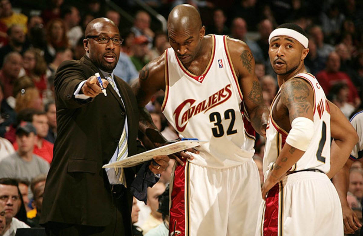 130424145000-mike-brown-cleveland-cavaliers-coach-single-image-cut.jpg