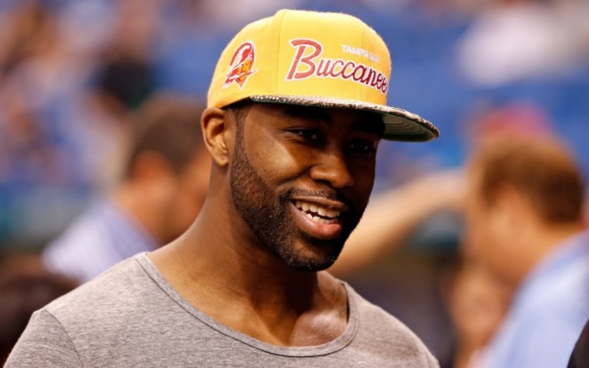 Bucs cornerback Darrelle Revis says he will be ready for the season opener. (J. Meric/Getty Images)