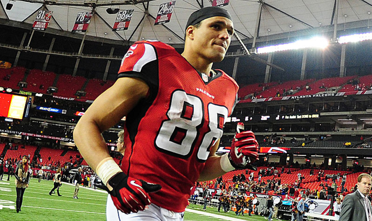 Tony Gonzalez helped redefine what it means to be a tight end, paving the way for Antonio Gates, Jimmy Graham and the rest of the new wave of athletic phenoms at the position. (Scott Cunningham/Getty Images)
