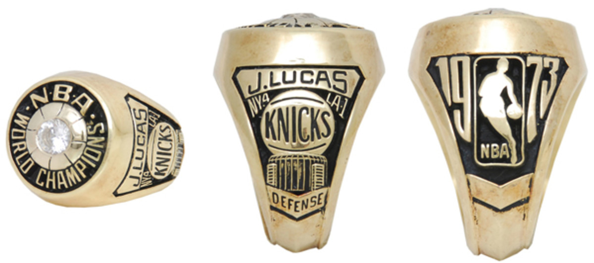 Jerry Lucas's 1973 Knicks championship ring. (Grey Flannel Auctions)
