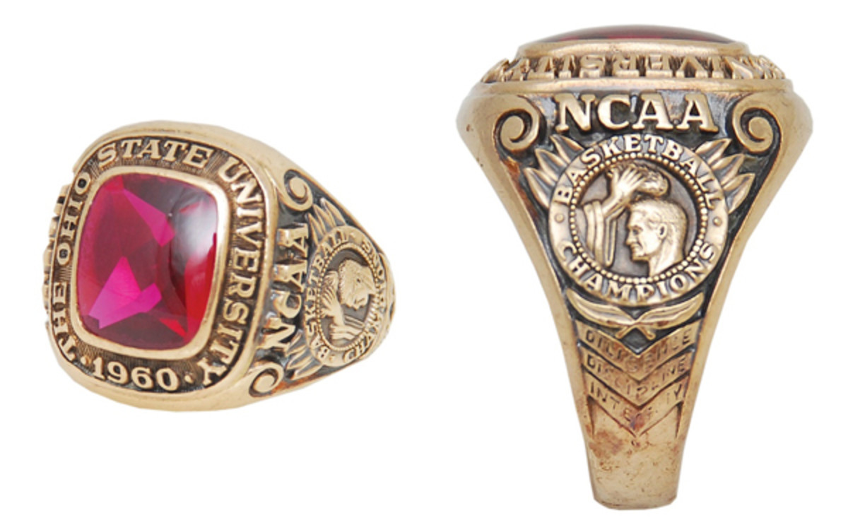 Jerry Lucas's 1960 NCAA championship ring with the Ohio State Buckeyes. (Grey Flannel Auctions)
