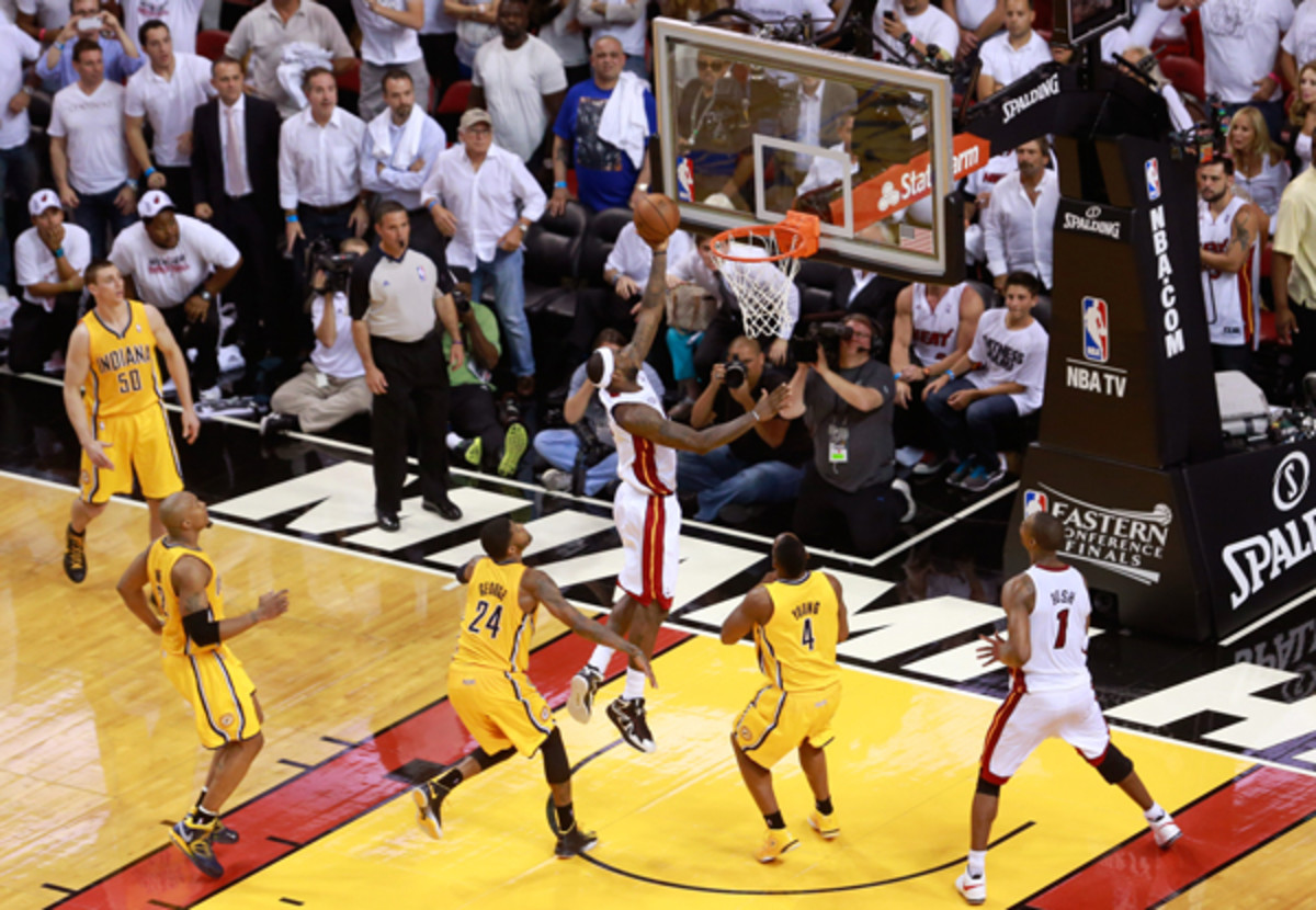 Video Heat's LeBron James hits gamewinning buzzerbeater in OT vs