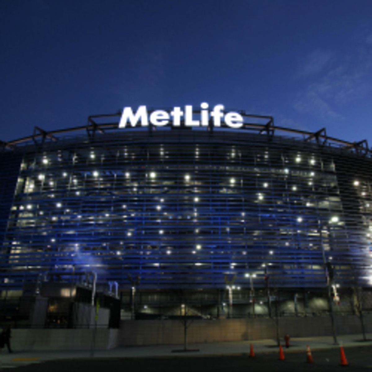 Concerns have been raised about the halftime show at MetLife Stadium for Super Bowl XLVIII due to the weather. (Rich Schultz/Getty Images)