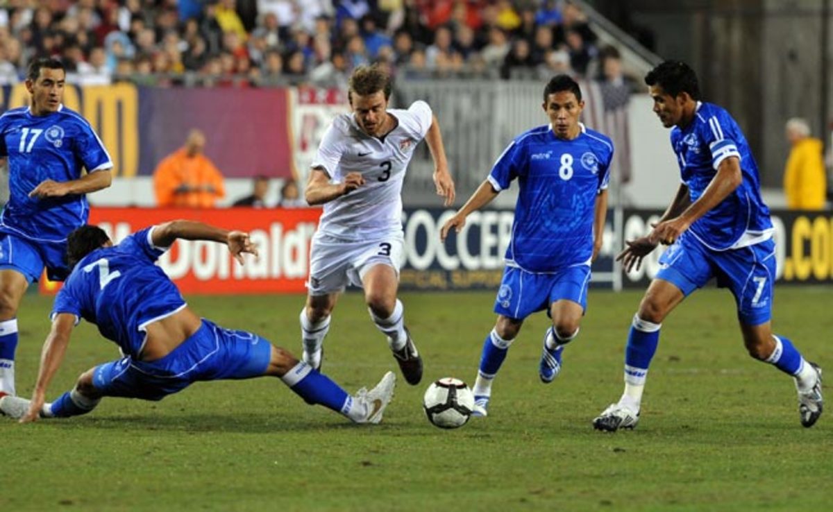 William Osael Romero (8) played in El Salvador's 2-1 loss to the U.S. in February 2010.