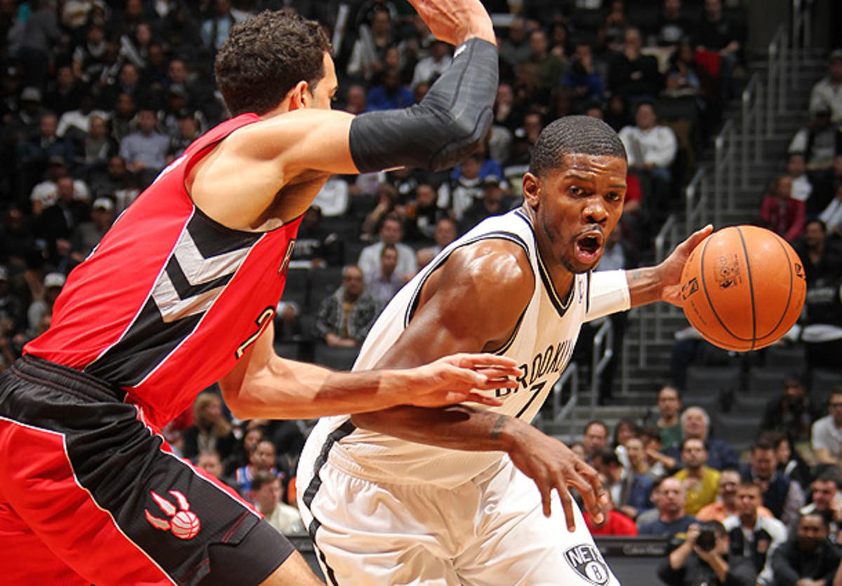 Joe Johnson drives on the Raptors