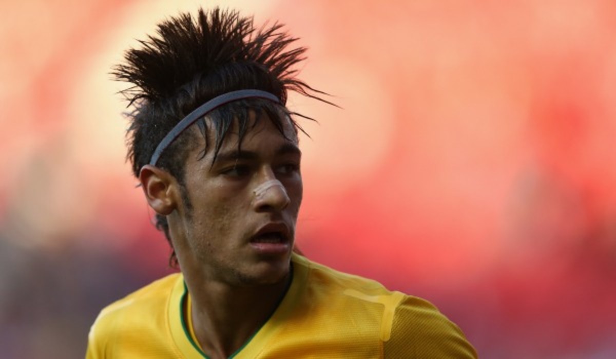 Neymar will sign a deal to join Barcelona. (Photo by Julian Finney/Getty Images)