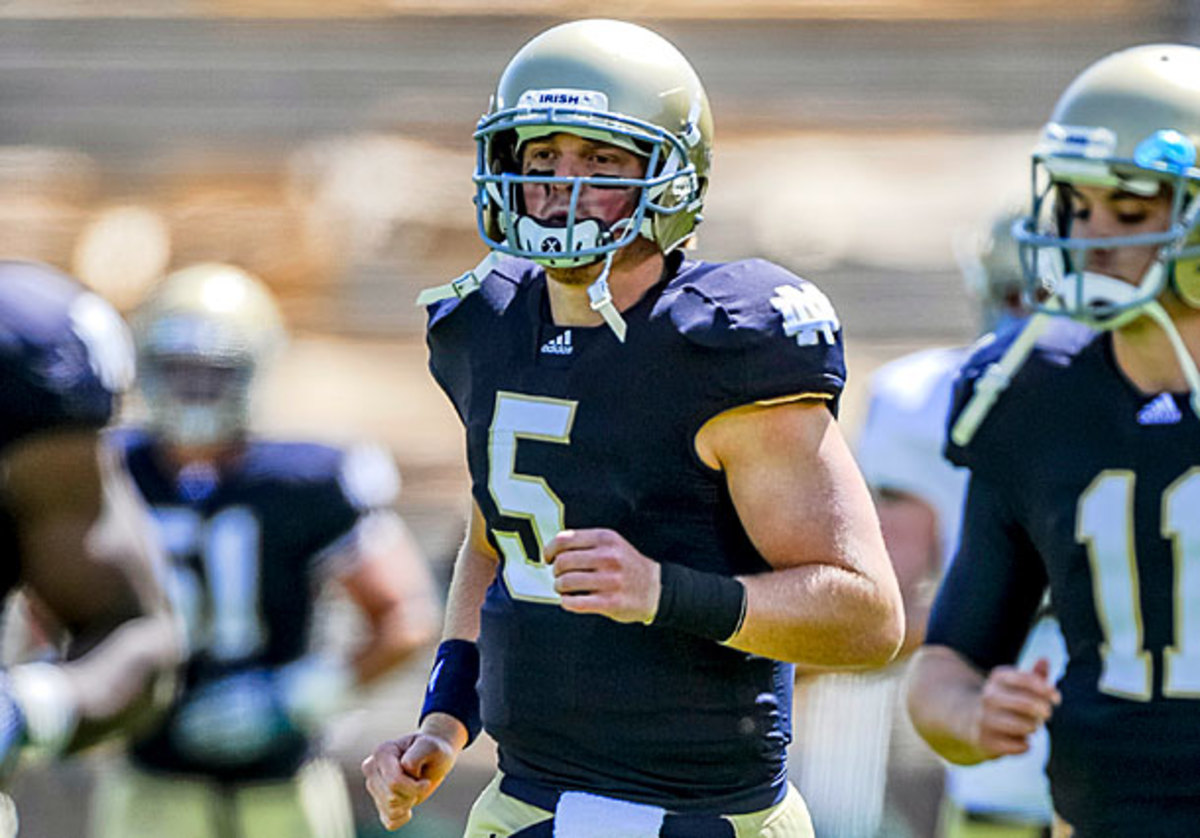Here you can see Gunner Kiel beginning his run from South Bend to Cincinnati. (Robin Alam/Icon SMI)