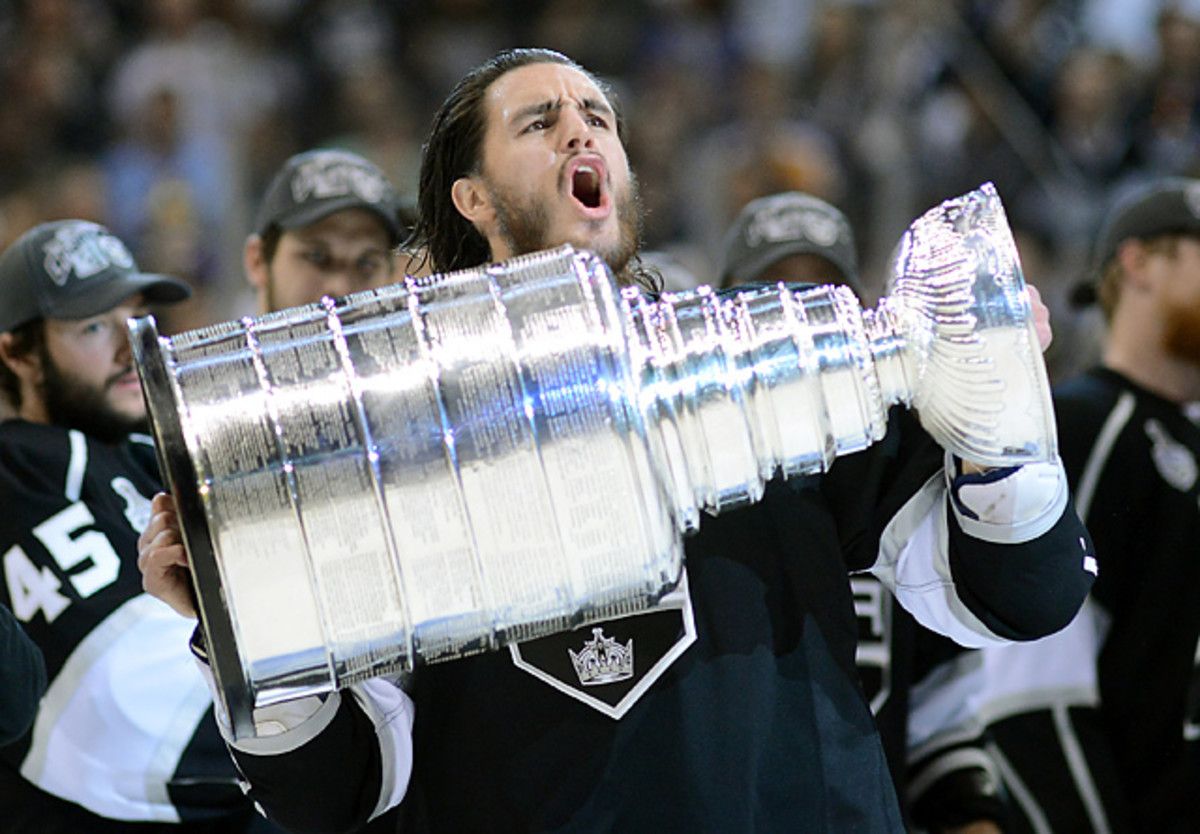 The Hurricanes acquired forward Kevin Westgarth from Los Angeles for forward Anthony Stewart.