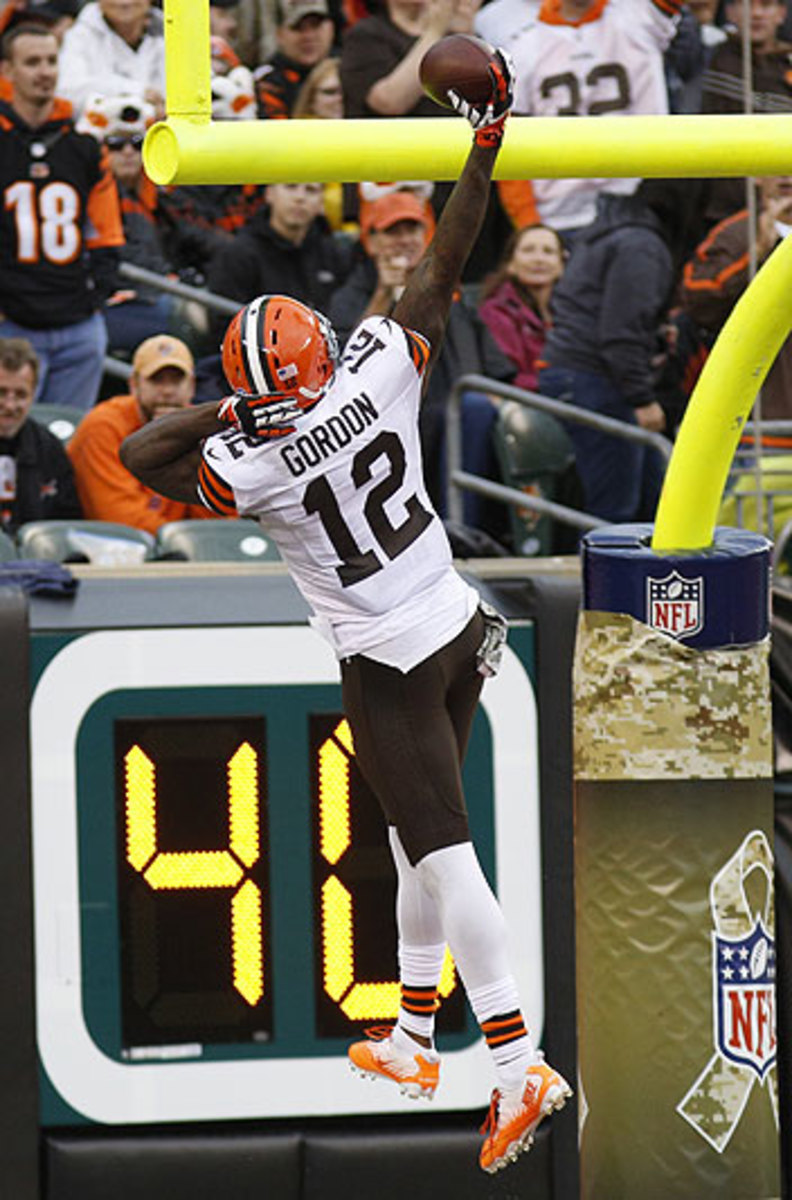 josh-gordon-1117-cincy.jpg