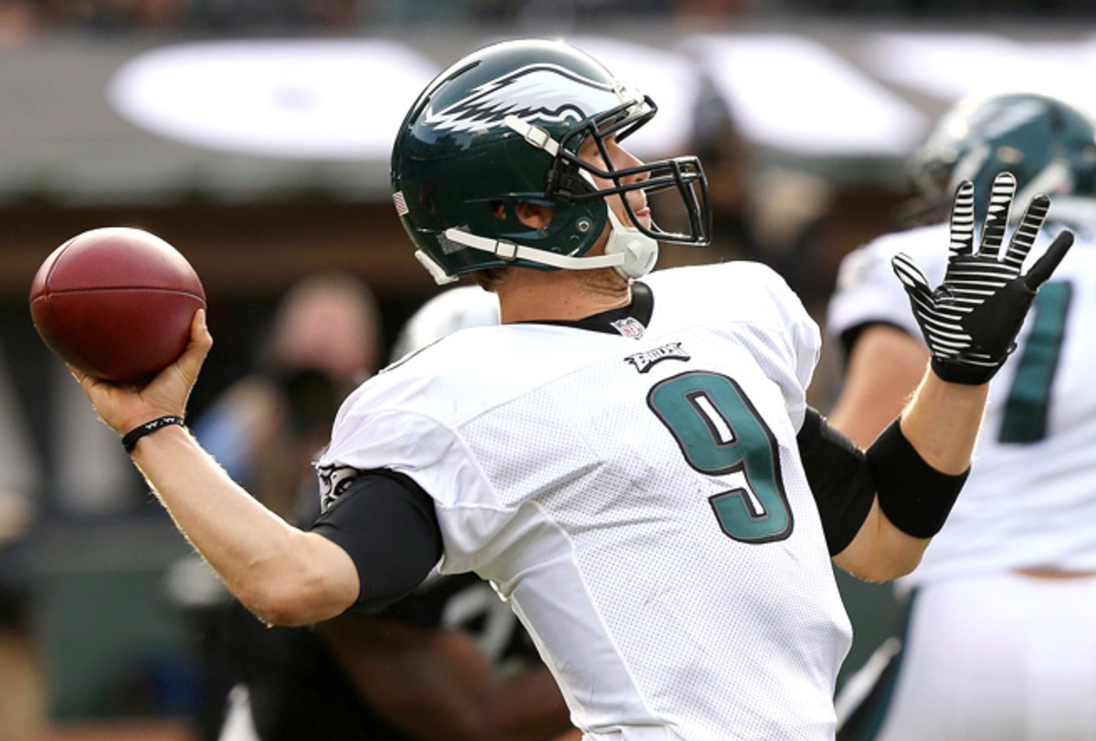 Nick Foles demolished the Raiders through the air, passing for 406 yards and a touchdown on Sunday.