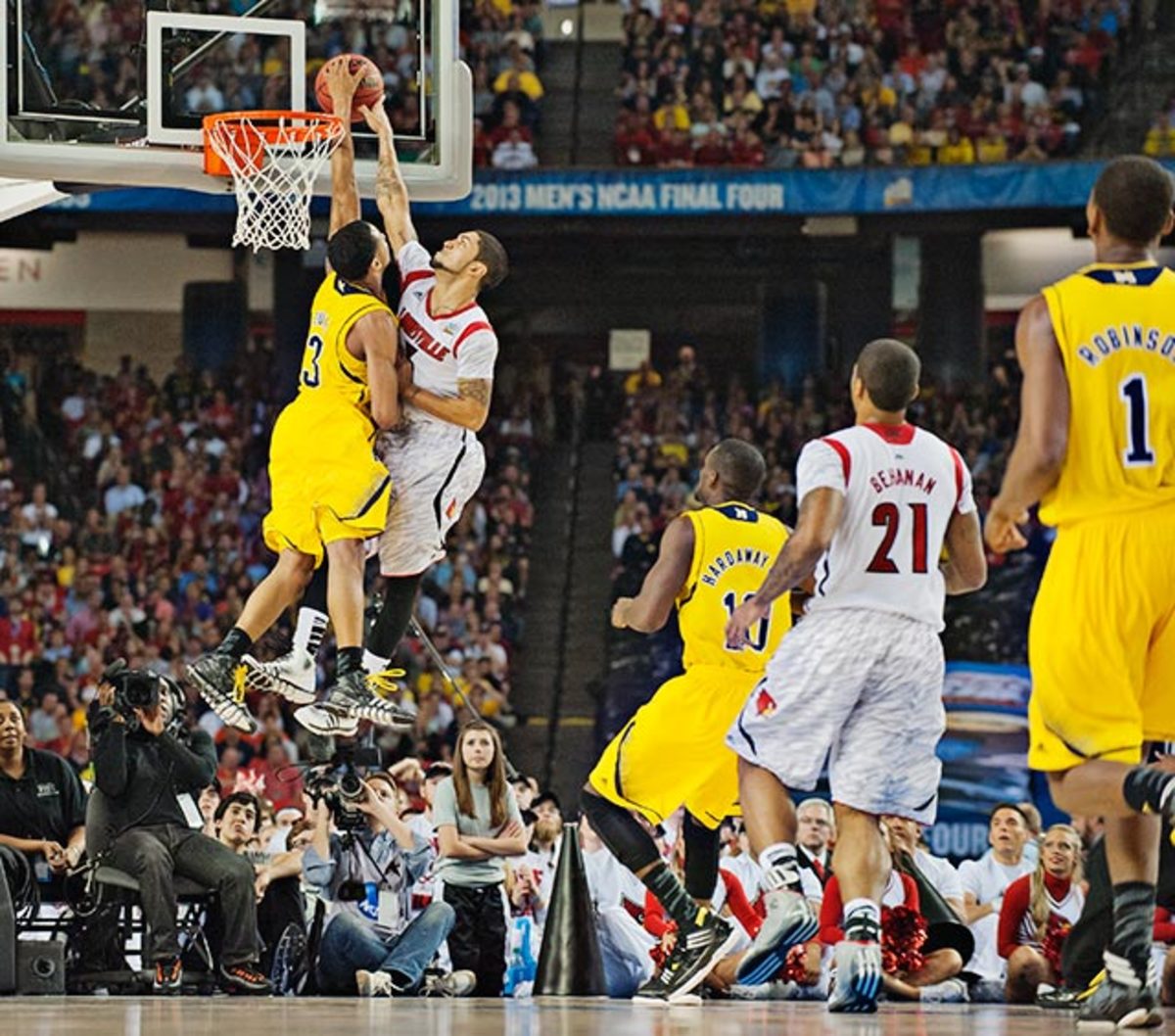 Louisville 82, Michigan 76