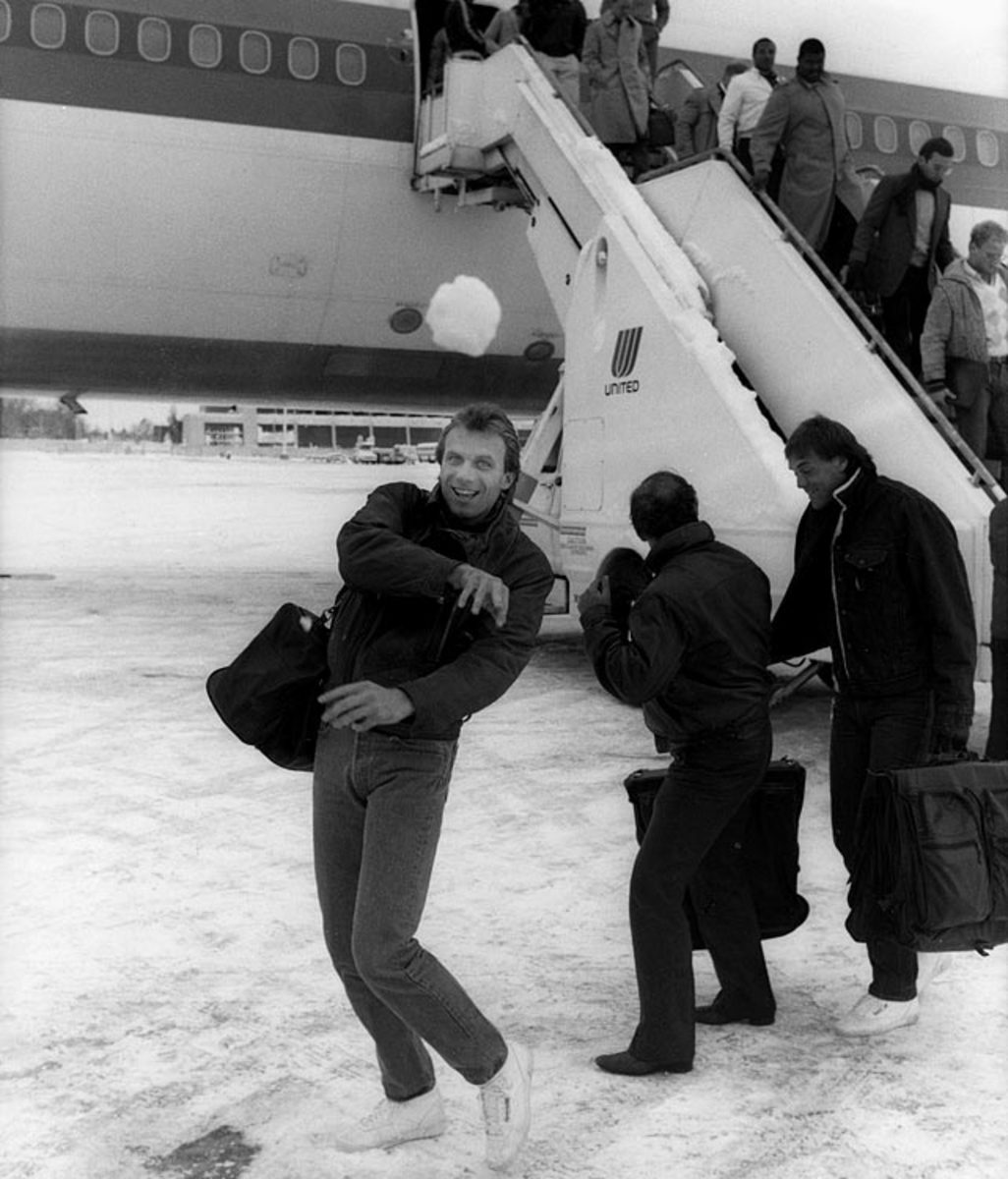 joe-montana-snowball.jpg