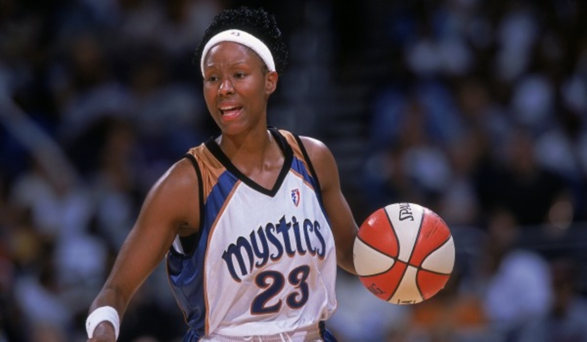 Chamique Holdsclaw pleads guilty to assault charges. (Doug Pensinger /Allsport)