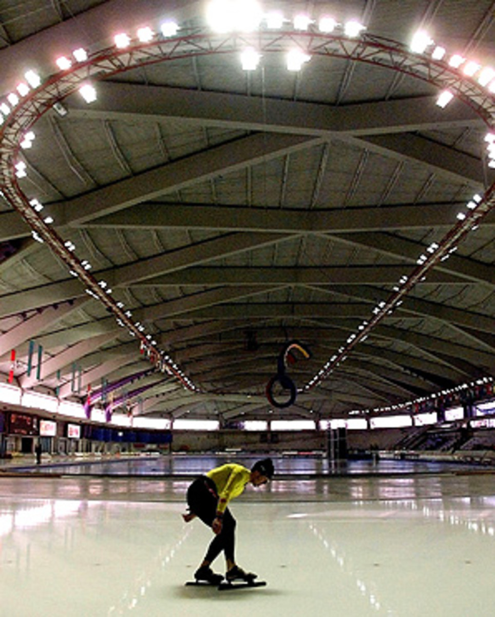 130212094143-calgary-olympic-oval-1-single-image-cut.jpg