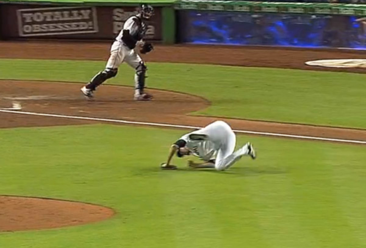 Chad Qualls celebration