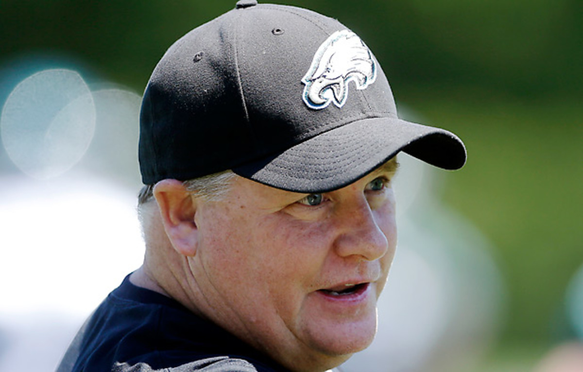 Chip Kelly's punishment in the Oregon sanctions is minimal, given his jump to the NFL. (Matt Rourke/AP)