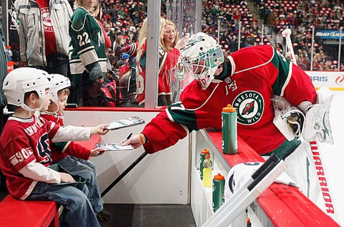Fans in Minnesota are eager to embrace a winner and the Wild's players are reaching out to them.