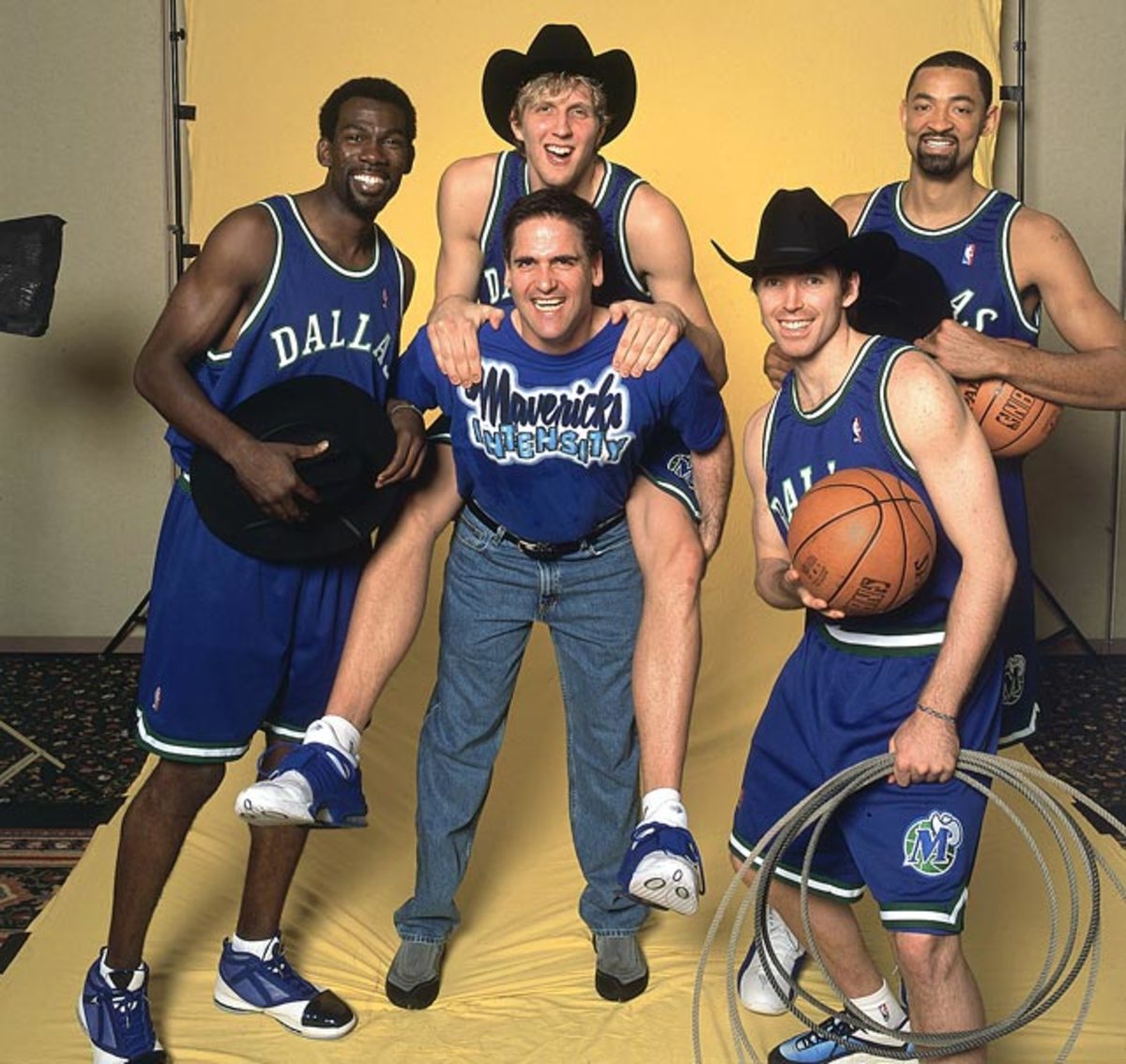 Michael Finley, Dirk Nowitzki, Mark Cuban, Steve Nash and Juwan Howard