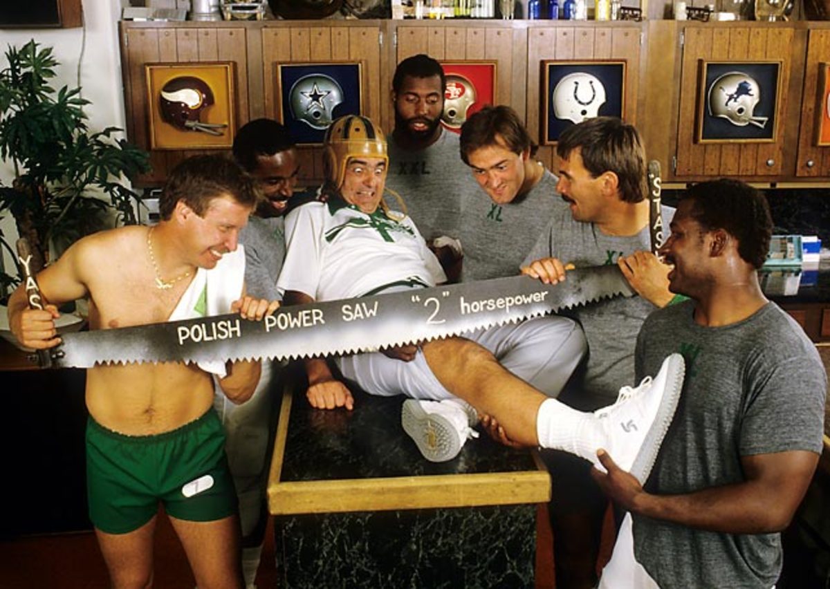 Philadelphia Eagles trainer Otho Davis