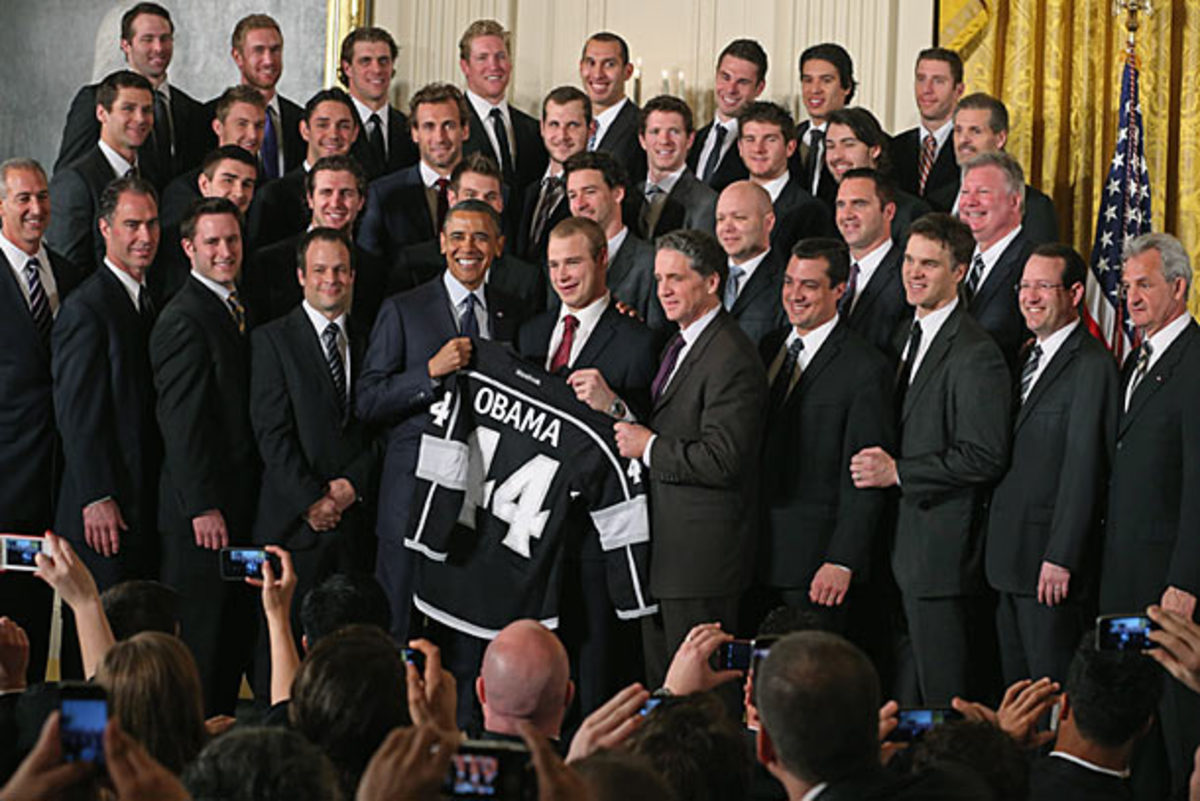 Defending Stanley Cup champion Los Angeles Kings meet President Obama at the White House.