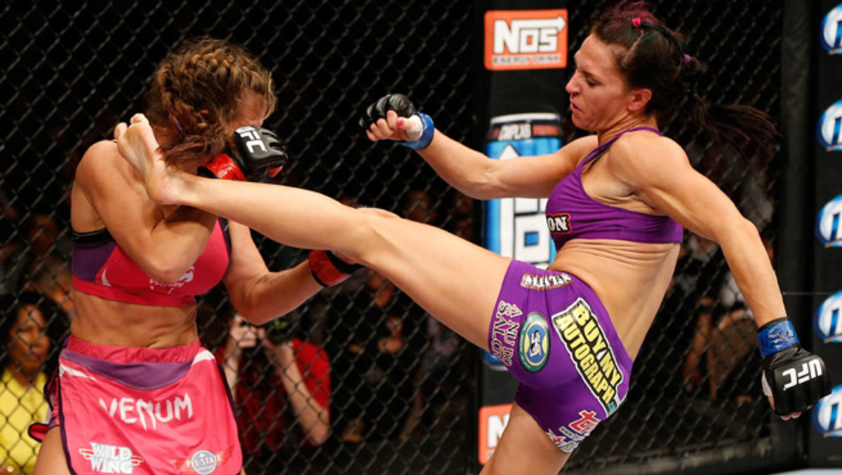 Cat Zingano (right) defeated Miesha Tate with a third-round TKO at Saturday's MMA event.