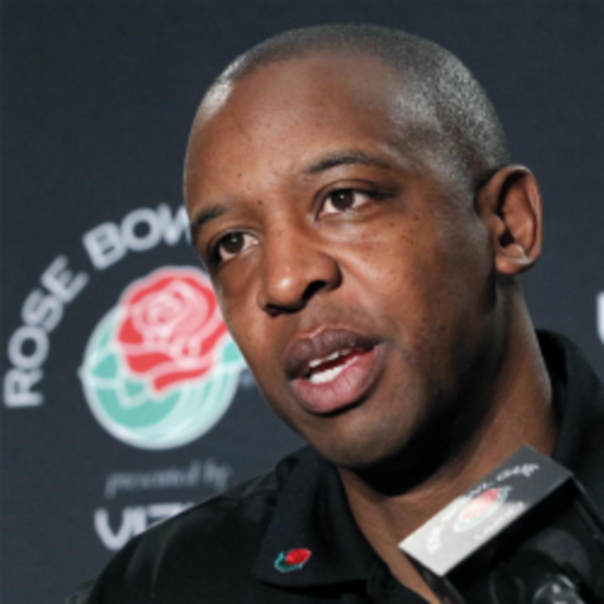 Stanford OC Pep Hamilton reportedly interviewed for the Oregon head coaching job. (Nick Ut/AP Images)