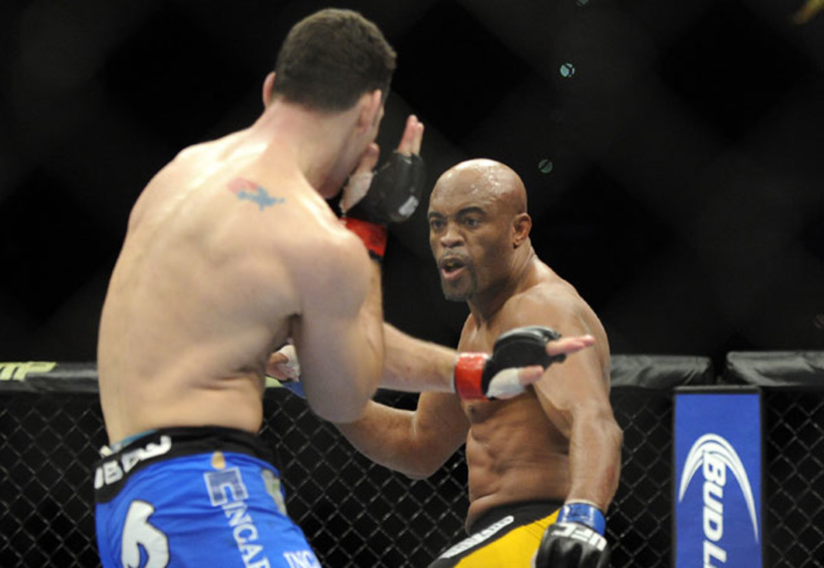 Chris Weidman defeated Anderson Silva again to retain his middleweight title.