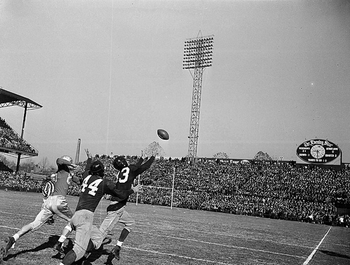 sammy-baugh-1943-800