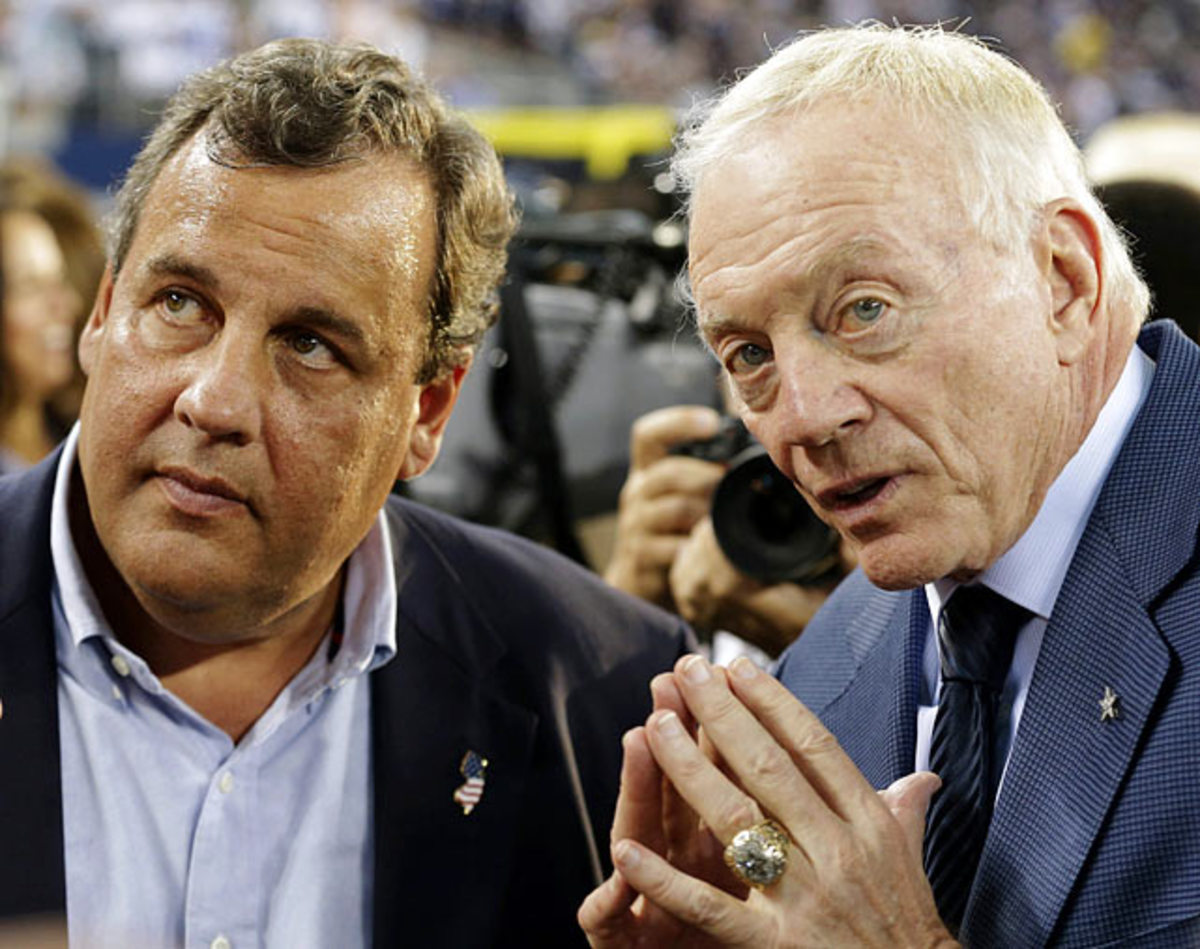 131011163337-091613-chris-christie-jerry-jones-single-image-cut.jpg