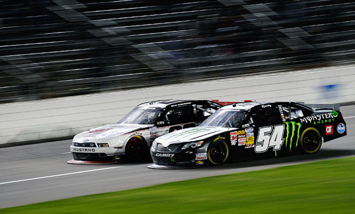Kyle Busch captured his third consecutive NASCAR Nationwide Victory on Friday night