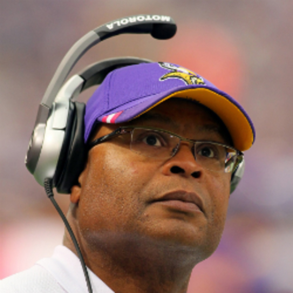 The Rams have interviewed Mike Singletary for their open defensive coordinator position. (Adam Bettcher/Getty Images)